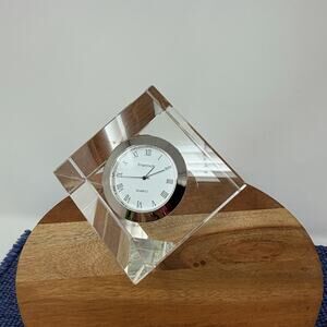SHANNON, Quartz, Clock/Paperweigh crystal silver, roman numeral second hand Spin